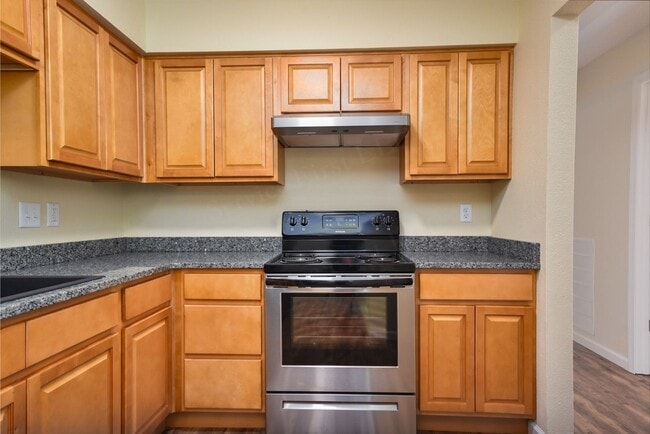 Building Photo - Table Rock Apartments