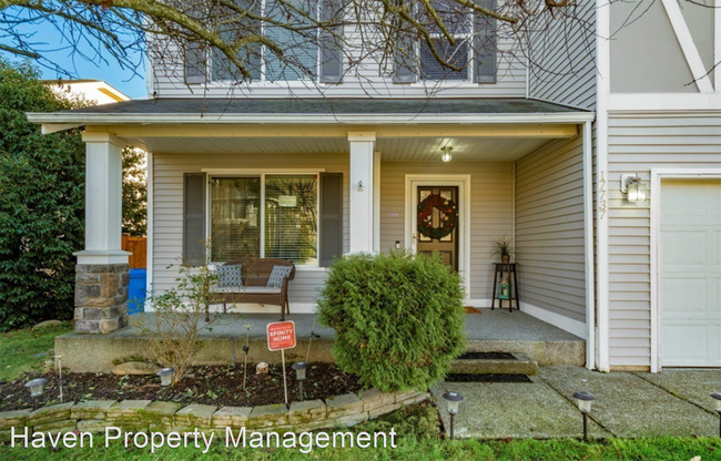 Building Photo - 4 br, 2.5 bath House - 17737 93rd Ave Ct E