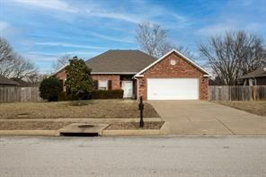 Charming 4-Bedroom Gem with 2 Full Bathrooms in Fayetteville – Spacious 1659 Sq Ft Haven!" - Charming 4-Bedroom Gem with 2 Full Bathrooms in Fayetteville – Spacious 1659 Sq Ft Haven!"