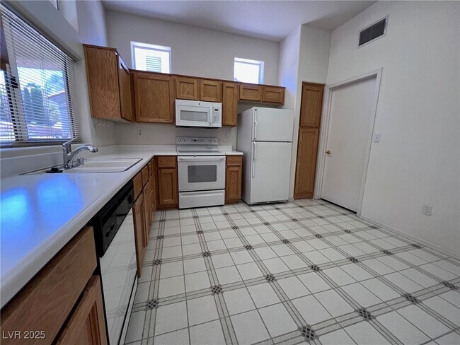 Foto del edificio - 10905 Button Willow Dr