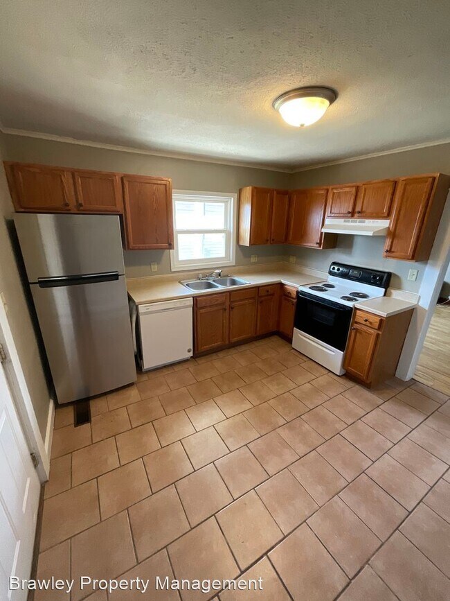 Foto del edificio - 4 br, 2 bath House - 216 N. Lincoln St