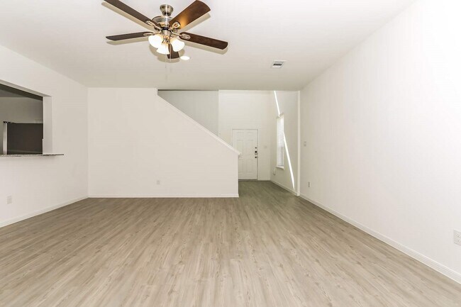 Foto del edificio - 24527 Red Hawthorn Trce