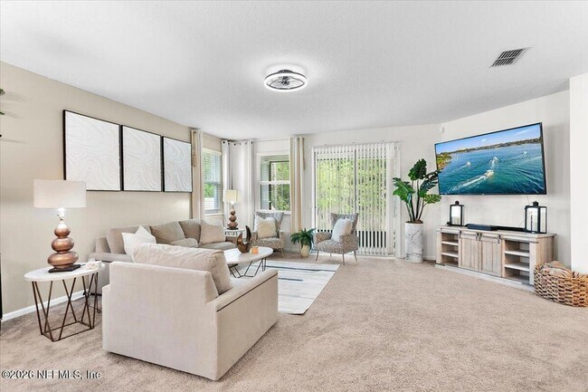 Foto del edificio - 595 Wild Rose Ln