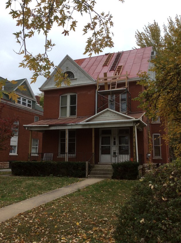 Primary Photo - 1452 Hampshire St