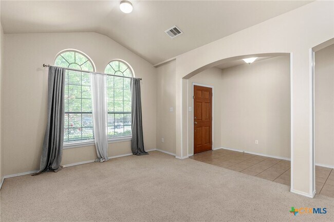 Foto del edificio - 5405 English Oak Dr