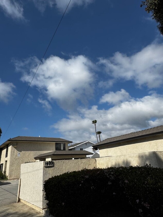 Maple Apartments - Maple Apartments