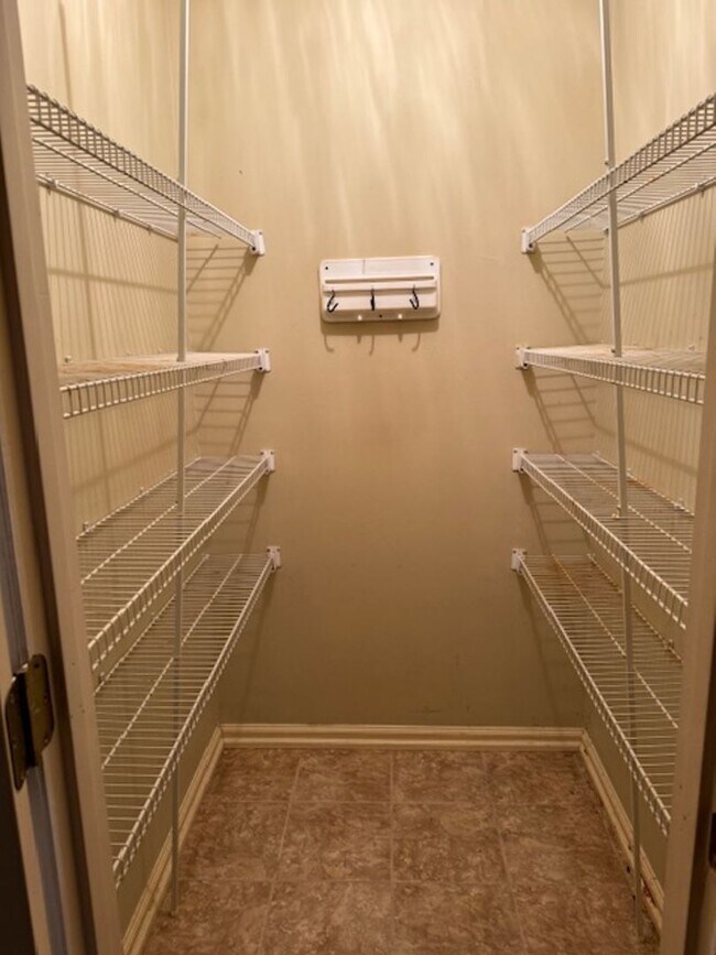 Foto del edificio - Beautiful 3 bed 2 bath brick home in Houst...