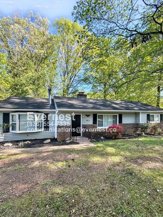 Foto principal - 1841 Fairview Blvd