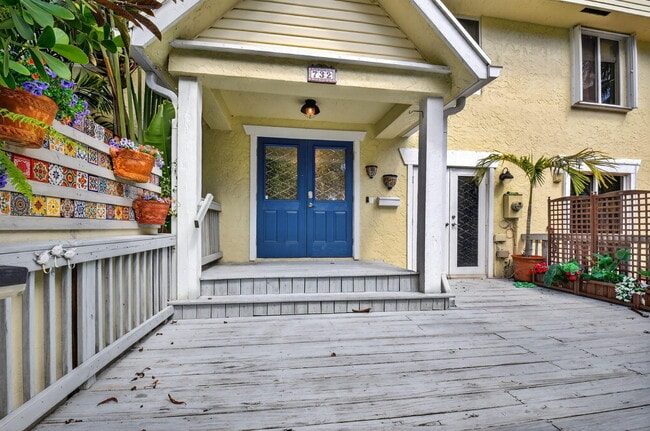 Building Photo - 732 Rider Rd