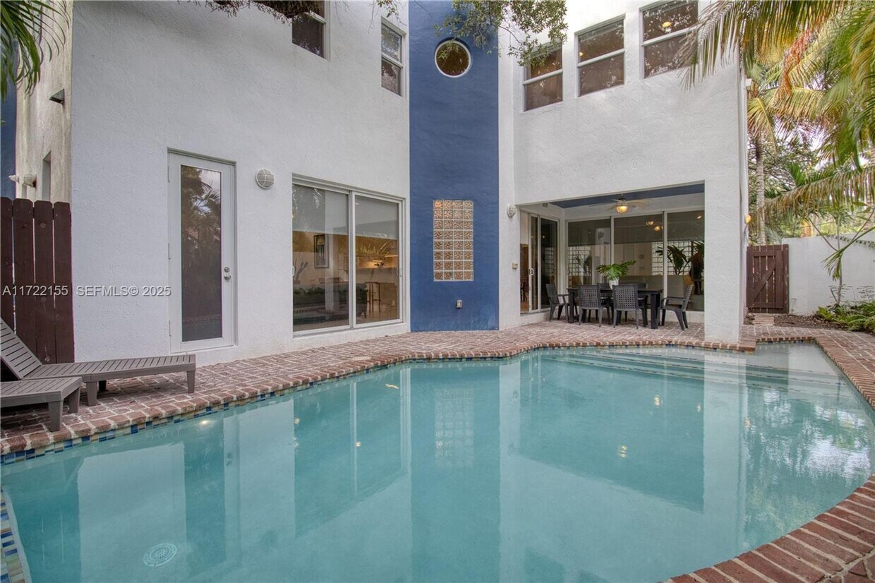 Photo - 2200 Lincoln Avenue, Miami, FL 33133