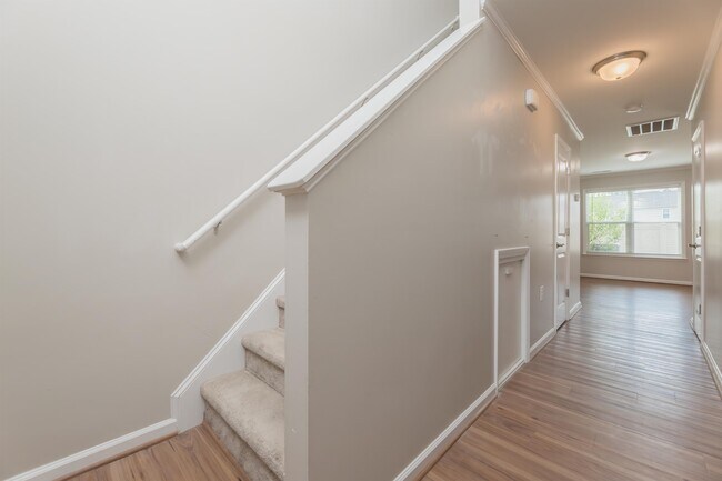 Building Photo - 225 Boyington Pl Rd