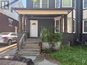 Building Photo - 1065 Ouellette Ave