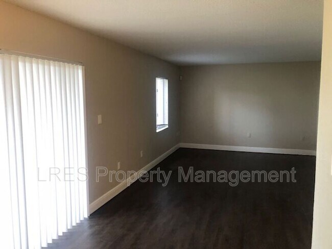 Foto del edificio - 4751 S Texas Ave