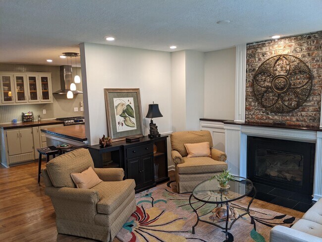 Foto del edificio - 7505 Comet Rd