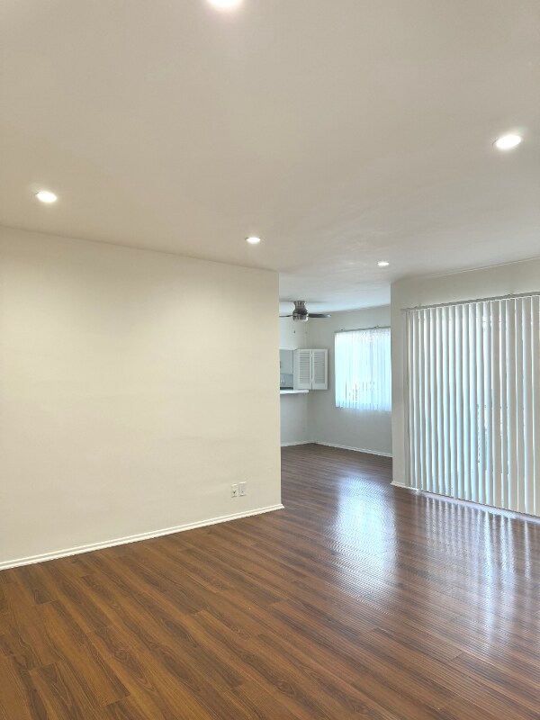 Building Photo - 11939 Albers St