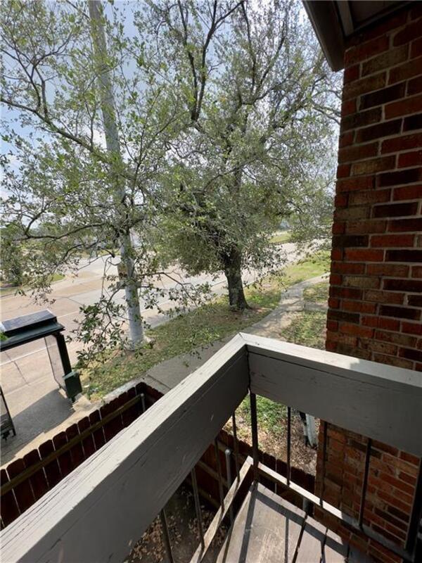 Foto del edificio - 1310 Chimney Wood Ln