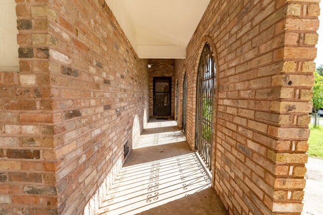 Building Photo - 52 Cheyenne Trail