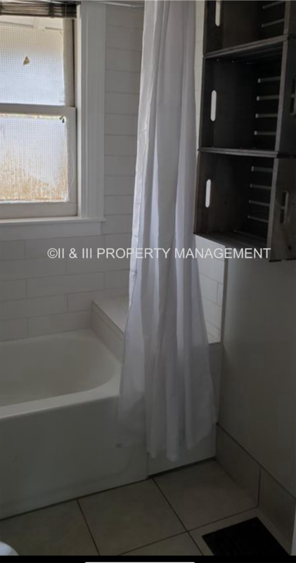 Building Photo - 236 W 73rd Terrace