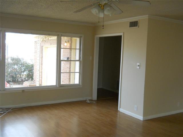 Building Photo - 1833 Sayles Blvd