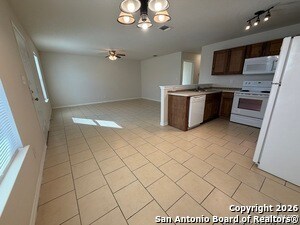 Building Photo - 207 Carranza St