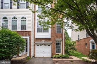 Building Photo - 20468 Greymont Terrace