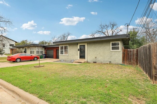 Building Photo - 4302 Harmon Ave