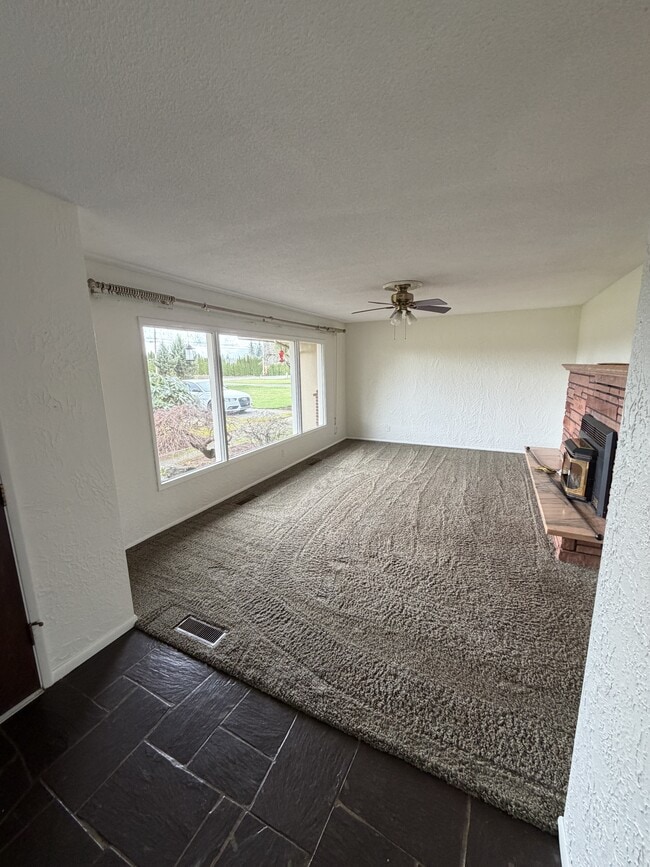 Foto del edificio - 6209 Northwest Dr