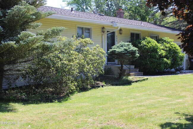 Foto del edificio - 535 Dawson Rd