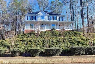 Building Photo - 800 Satinwood Pl