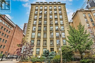 Building Photo - 80 Charles St E
