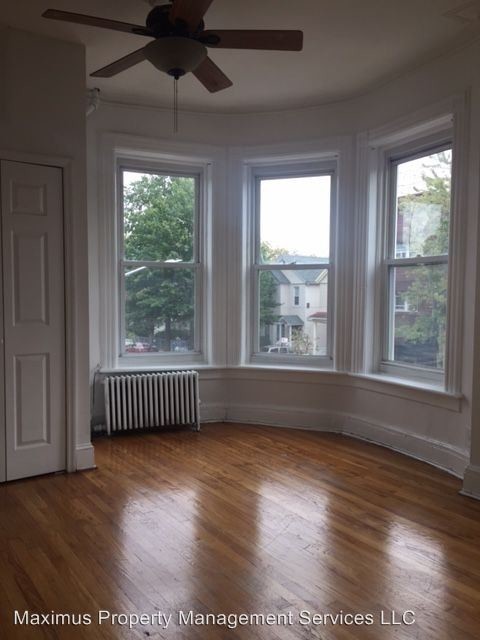 Building Photo - 3 br, 1 bath Apartment - 78 East 4th St