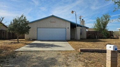Building Photo - 8124 Underwood Ave