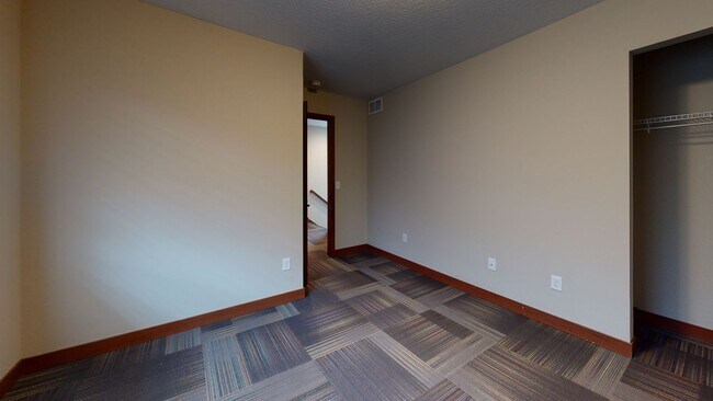 Building Photo - 1509 Rollins Ave SE