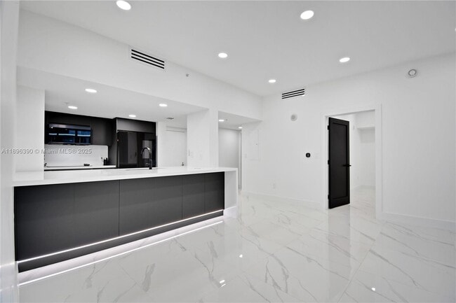 Foto del edificio - 1800 N Bayshore Dr