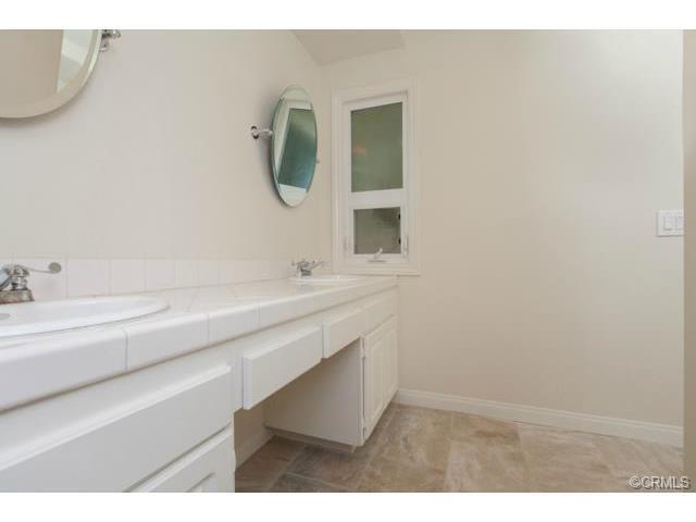 Foto del edificio - Gorgeous remodeled home in Covina Hills