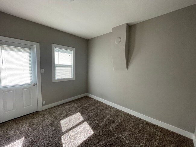 Building Photo - 1106 Titus Ave