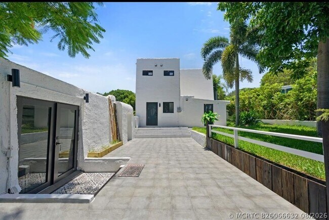 Foto del edificio - 823 33rd St