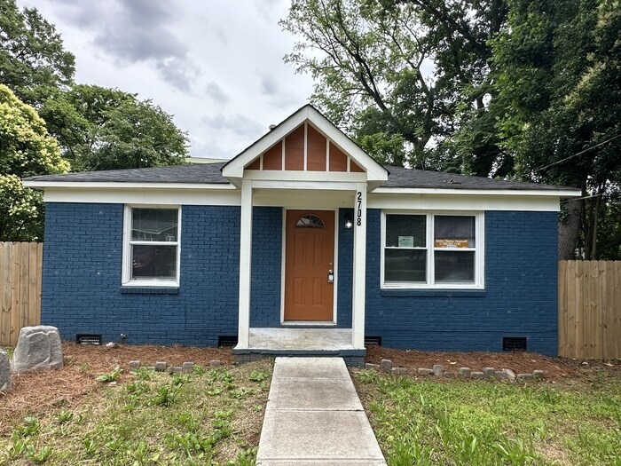 Foto principal - Newly Renovated Ranch in the Graham Height...