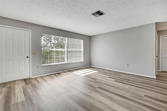 Building Photo - 2453 Keeport Dr