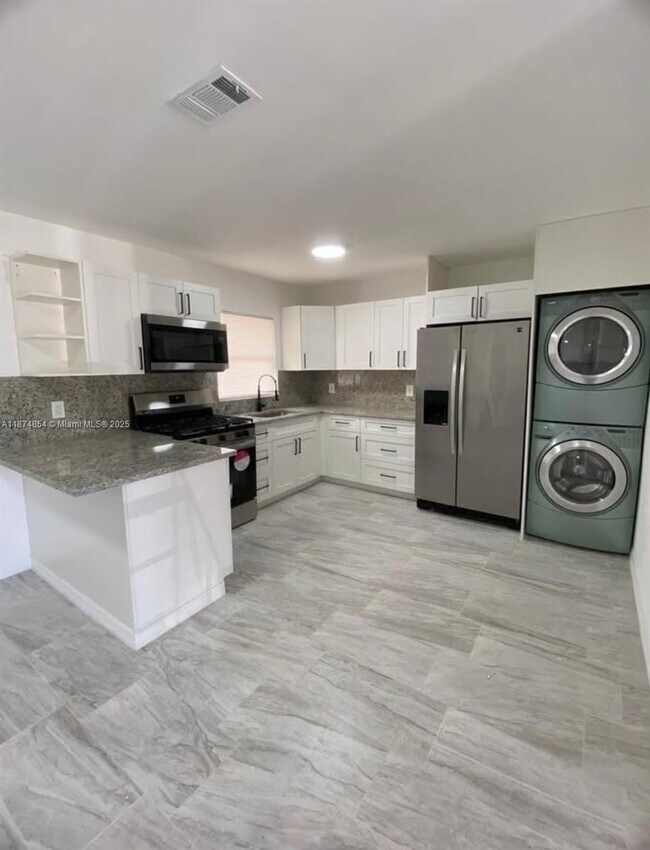 Foto del edificio - 2707 Essex Ct