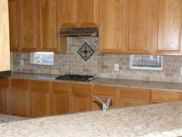 Building Photo - 5568 Seabury Dr