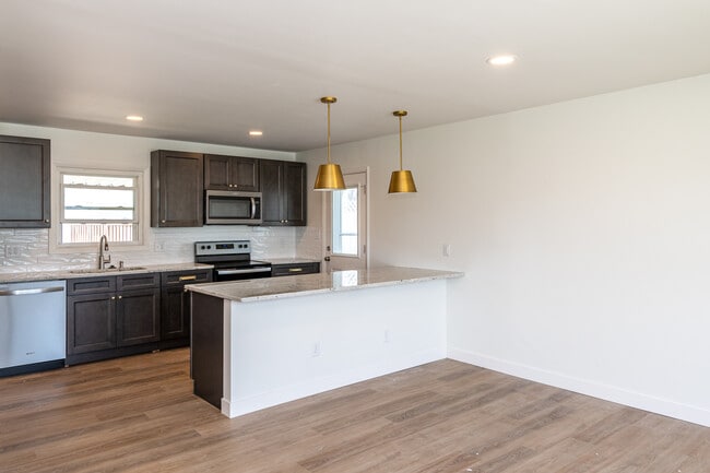 Building Photo - 2621 Galewood St