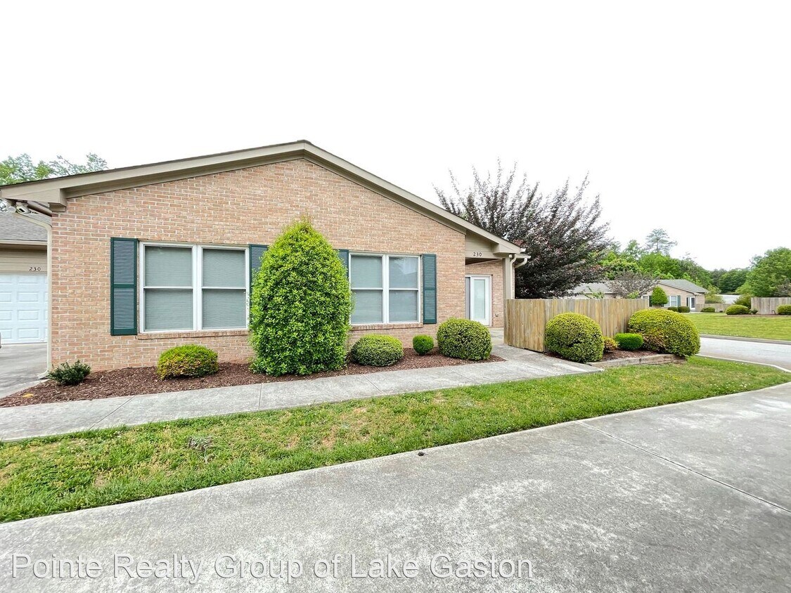 Primary Photo - 3 br, 2 bath House - 230 Beaver Creek Drive