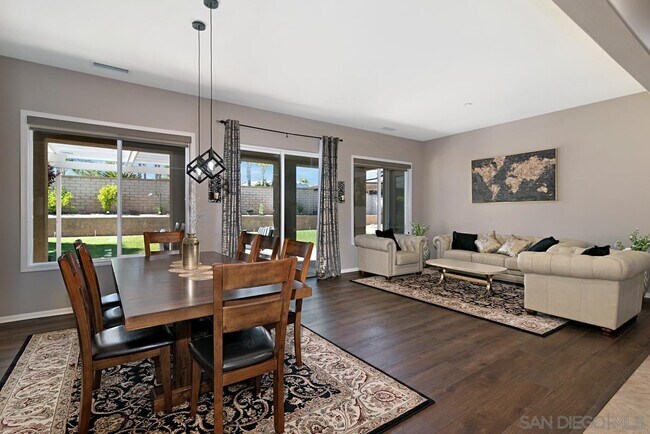 Building Photo - 370 Melbourne Glen
