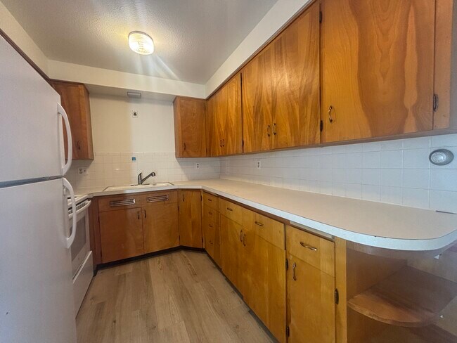 Foto del edificio - 948 N Montgomery Ave