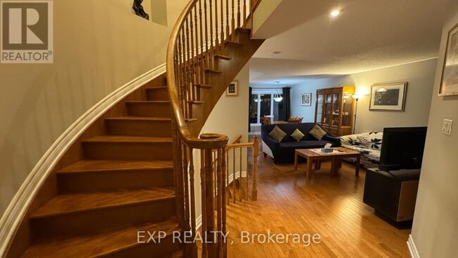 Building Photo - 356 Tourmaline Cres