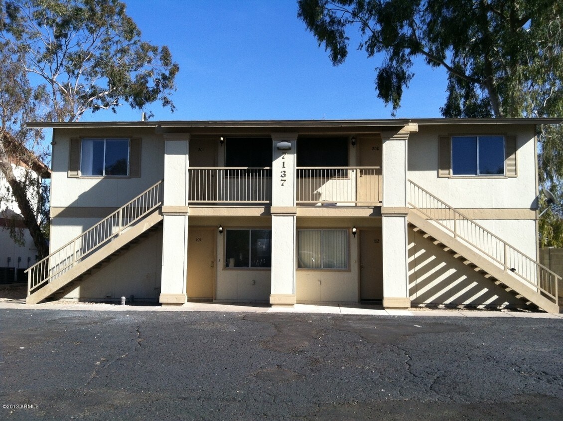 7137 N 66th Dr Unit 201, Glendale, AZ 85301 Room for Rent in Glendale