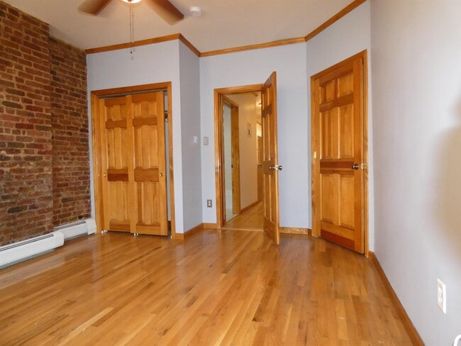Building Photo - 931 Park Ave