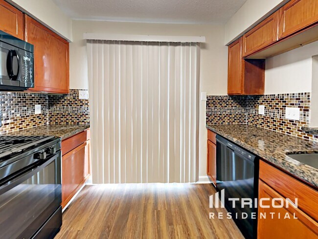 Building Photo - 7415 Cortes Dr