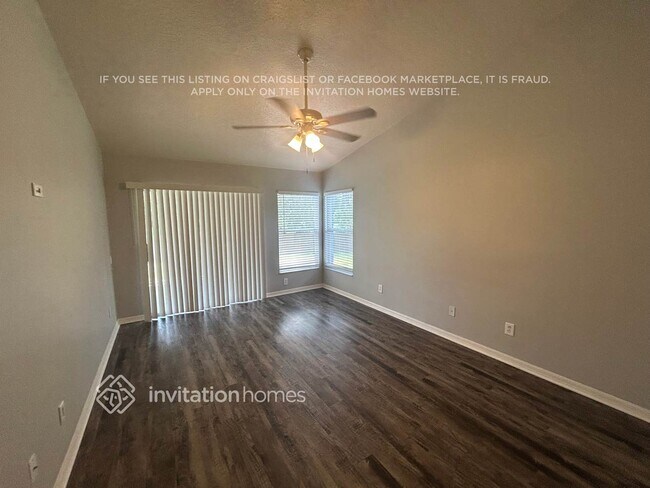 Building Photo - 4715 Rockingchair Dr